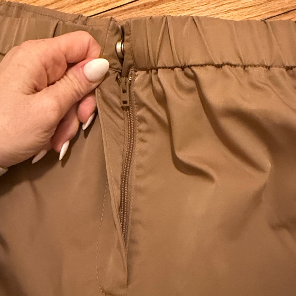 Babaton Aritzia Vessel Skirt Size 6 Tan Cargo Utility Mini new without tags - Picture 11 of 12
